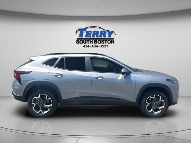 Pre-Owned 2025 Chevrolet Trax LT - photo - 0