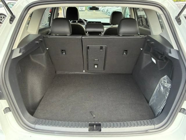 Pre-Owned 2025 Volkswagen Taos 1.5T SE - photo - 22
