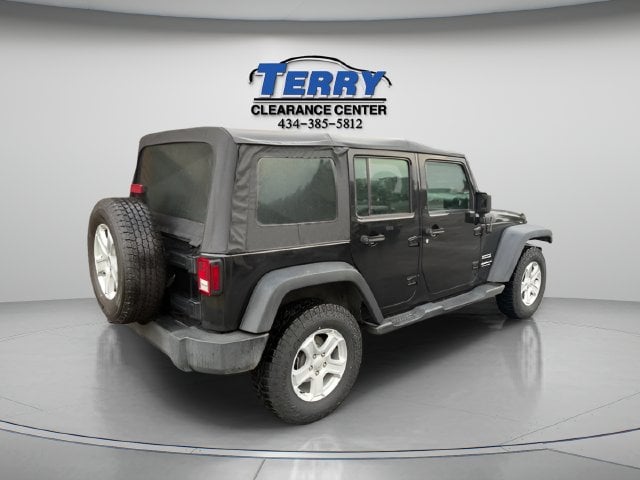 Pre-Owned 2016 Jeep Wrangler Unlimited Sport - photo - 4