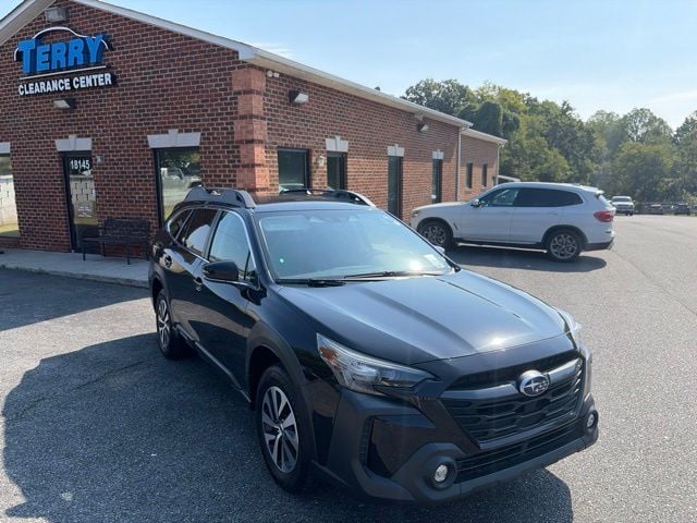 Pre-Owned 2023 Subaru Outback Premium - photo - 0