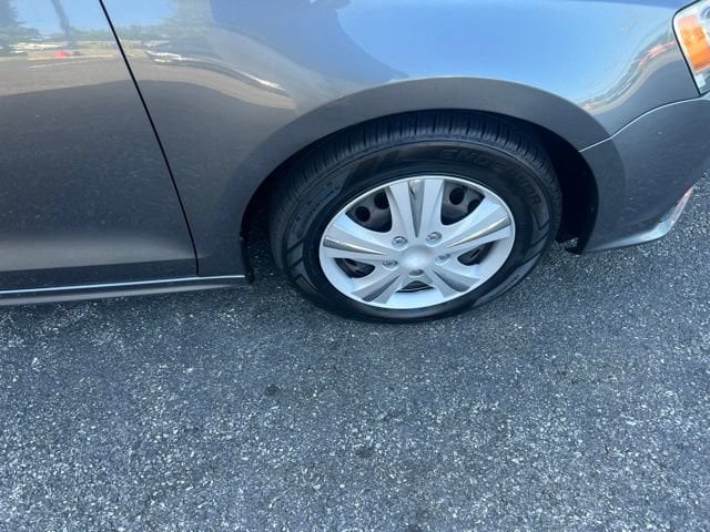 Pre-Owned 2015 Volkswagen Jetta 2.0L TDI SE - photo - 4