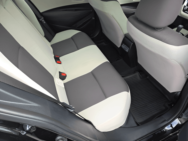 Pre-Owned 2025 Toyota Corolla LE - photo - 17