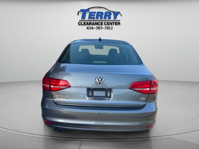 Pre-Owned 2015 Volkswagen Jetta 2.0L TDI SE - photo - 3
