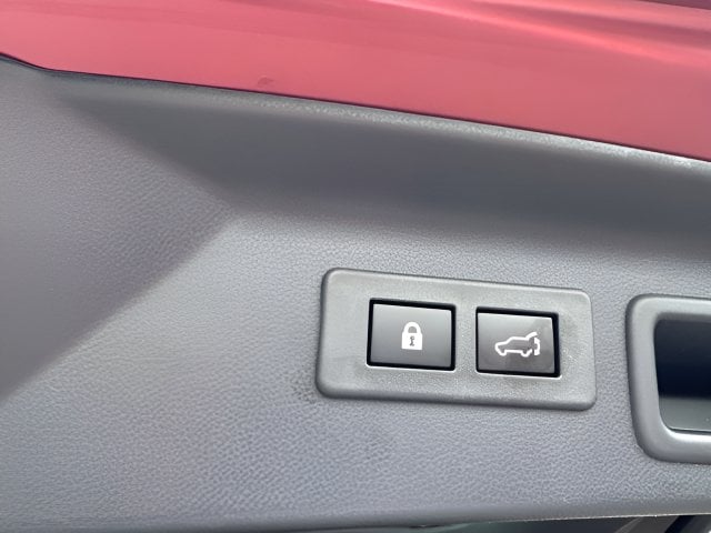 Pre-Owned 2026 Subaru Forester Premium - photo - 9