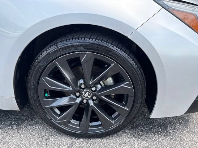 Pre-Owned 2023 Toyota Corolla SE - photo - 12