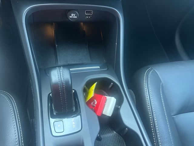Pre-Owned 2019 Volvo XC40 Momentum - photo - 13