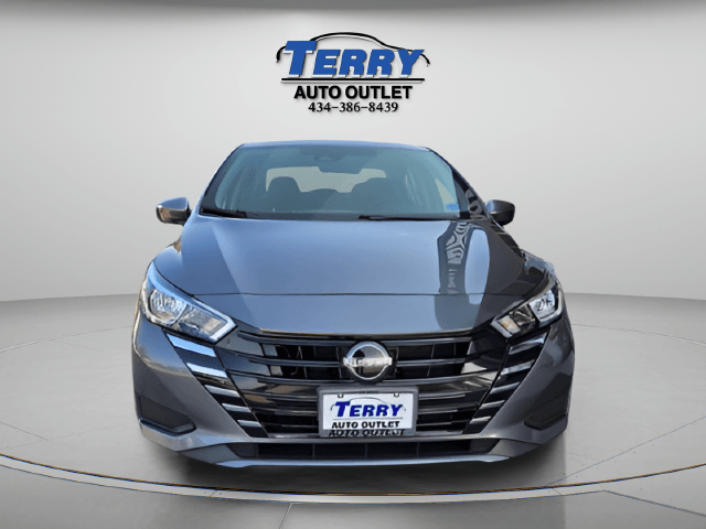 Pre-Owned 2023 Nissan Versa 1.6 SV - photo - 1